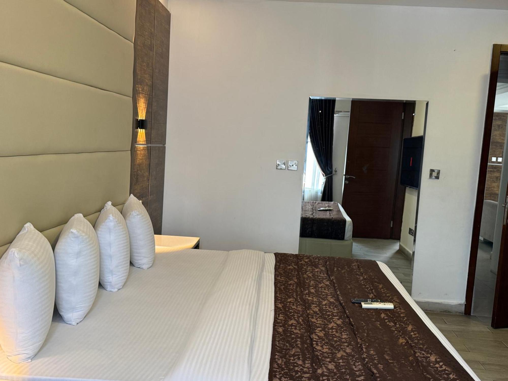 Presken Luxury Apartments Lagos Eksteriør bilde